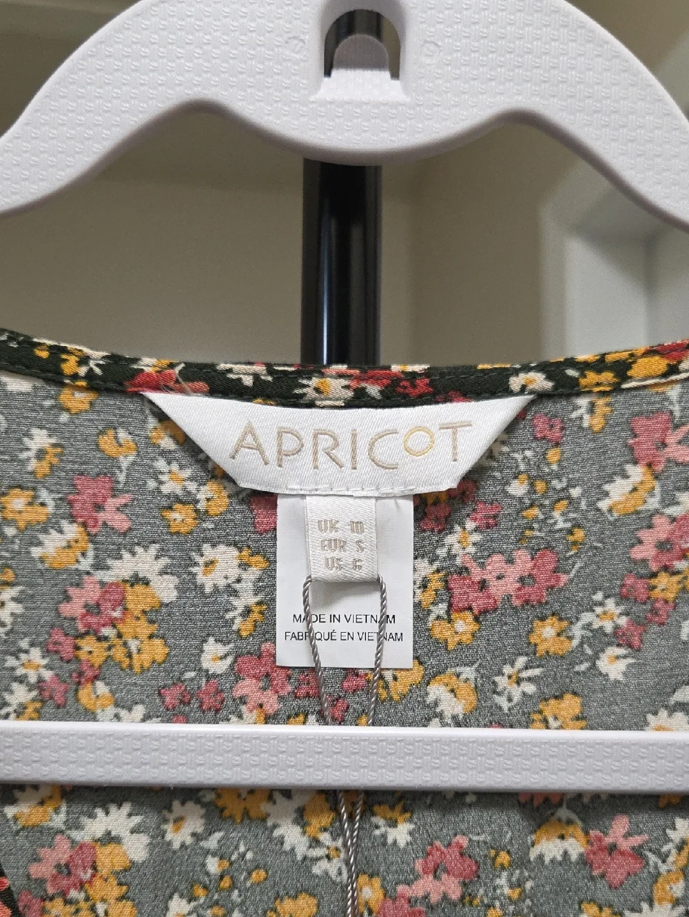 NWT APRICOT Black Floral V-Neck Smock Waist Long Sleeve Mini Dress Boho - Picture 4 of 9